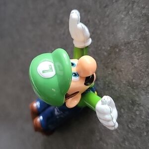 2017 McDonald's Happy Meal, Nintendo Flying Luigi, 3" Toy Figure C-9r